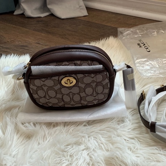 Coach Camera Bag Signature Jacquard - Picture 13 of 16